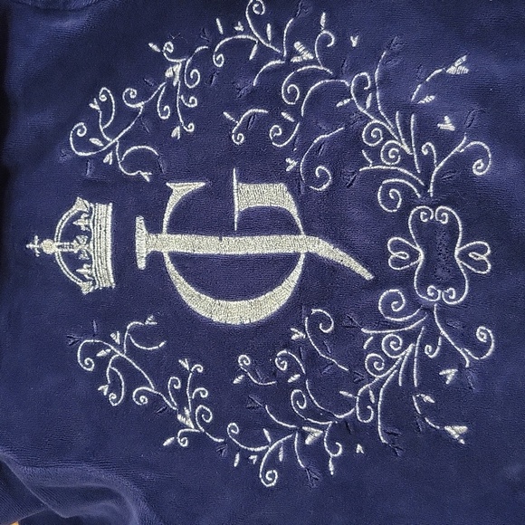 Guess navy velour zip up hoodie with design on back - Picture 5 of 6